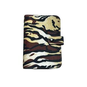 Camouflage Zippered 6 Ring Binder Organizer With Snap Closure